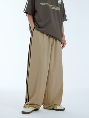 Men's Wide Leg Side Striped Pants